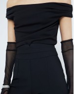 top in black