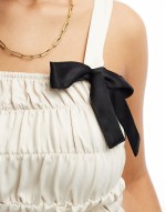 satin contrast bow detail cami top in ivory
