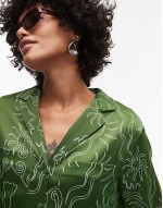 co-ord satin resort shirt in green palm print
