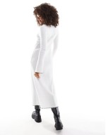 fluffy rib long sve keyhole corsage midi dress in white with contrast stitching