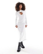 fluffy rib long sve keyhole corsage midi dress in white with contrast stitching