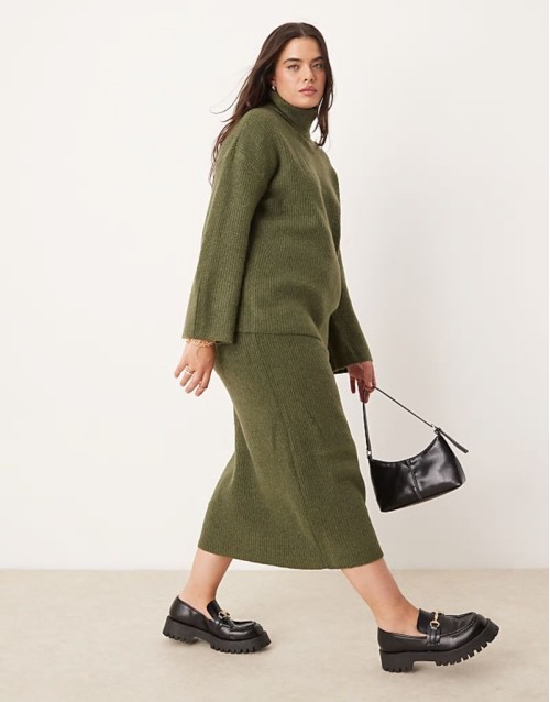 Premium knitted skirt and jumper co-ord in khaki